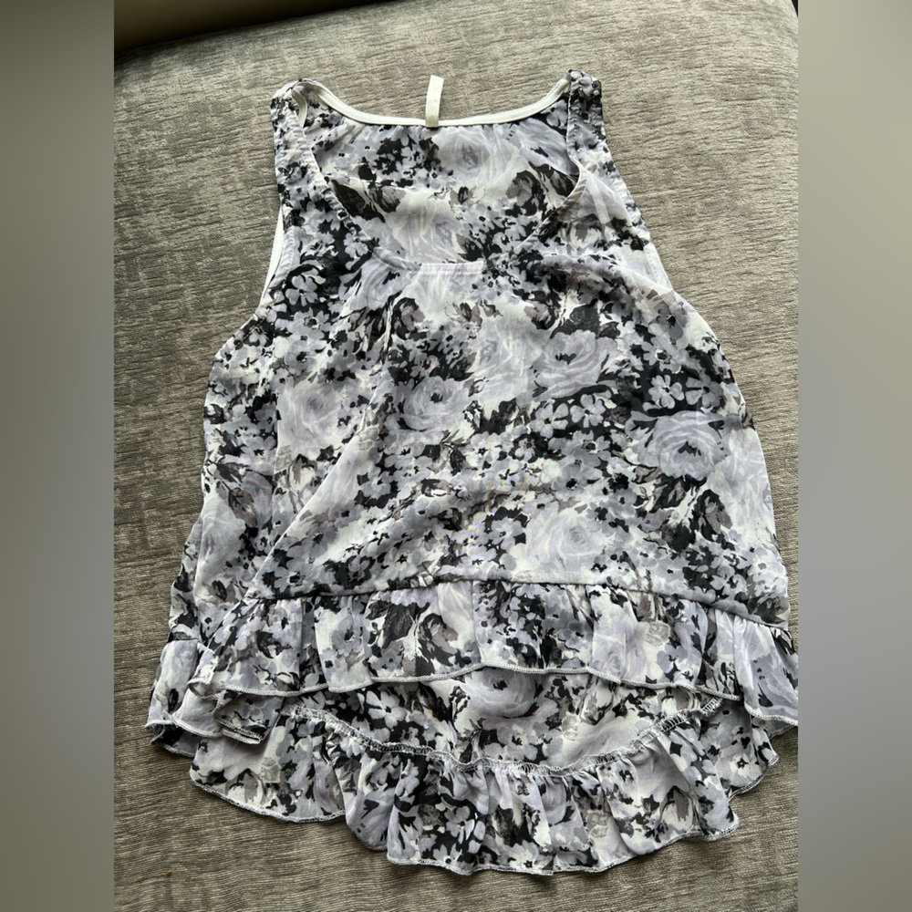 Sheer ruffle high low tank